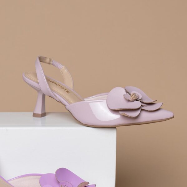 168006 VIAMARTE ZAPATO DESTALONADO DE PUNTA FLOR TACON 6 CMS LILA SUAVE VERNIZ
